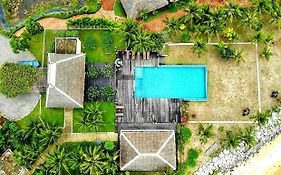 ลาวาณา เอสเคป